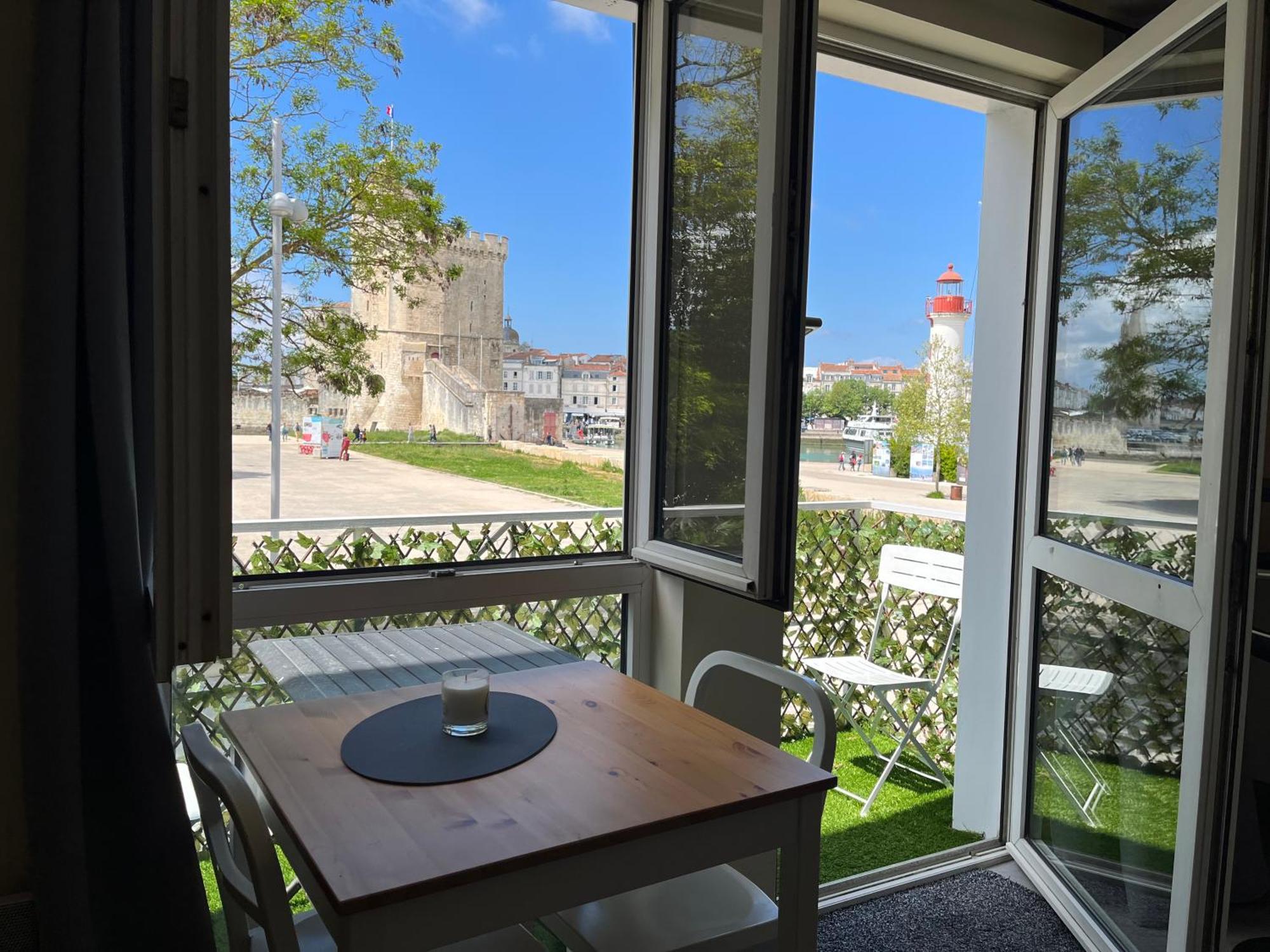 Apartmán Les 3 Tours Et Parking La Rochelle  Exteriér fotografie